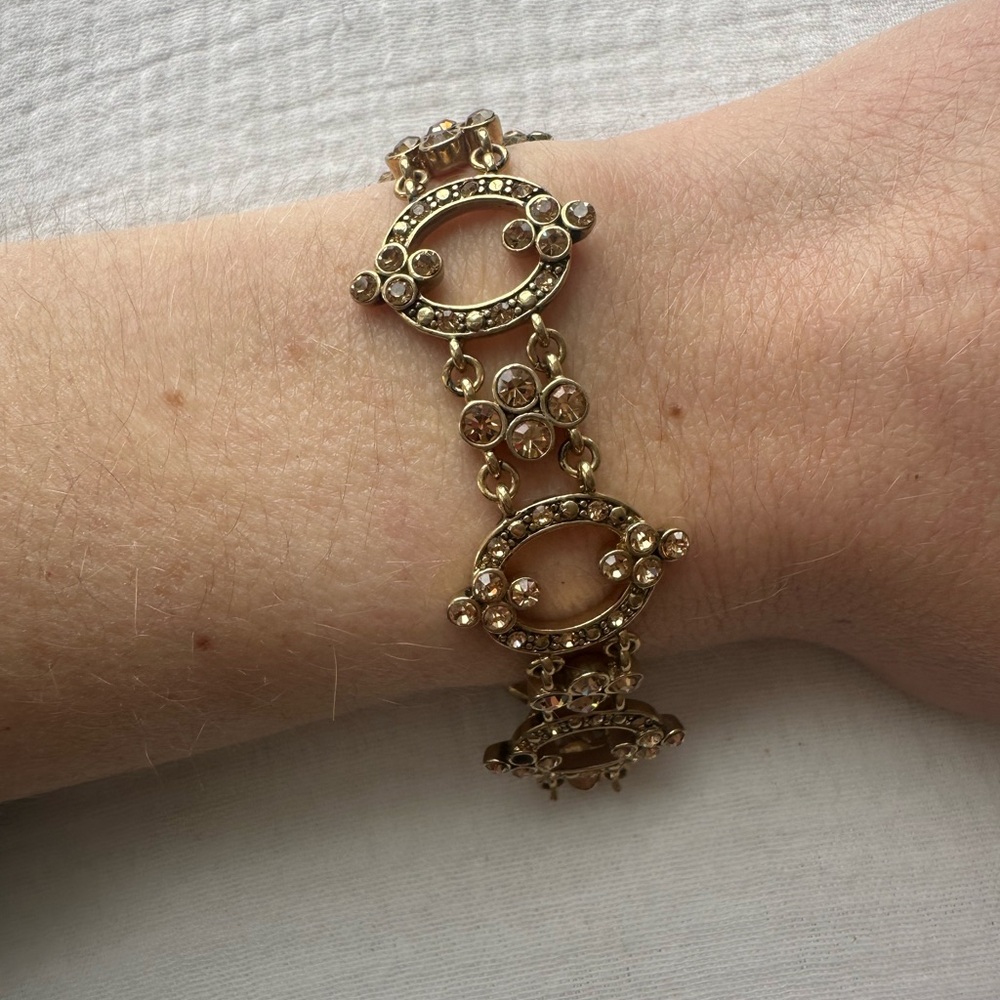 Elegant Vintage Monet Gold Bracelet with Gold Rhinestone/Crystal Accents